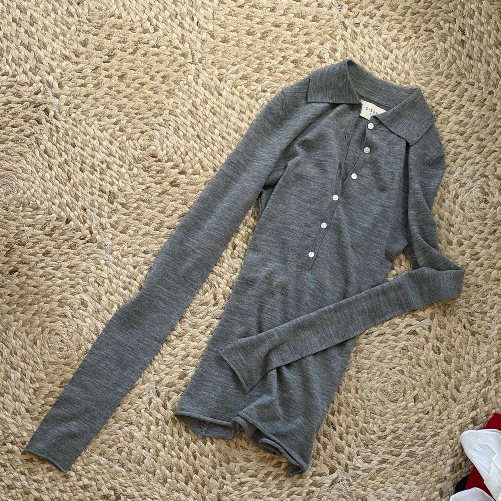 DISSH Gray Ribbed Long-Sleeve Polo Top